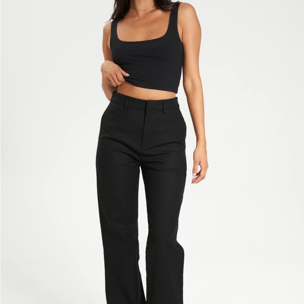 Black Ribbed Tank Top - Picture 4 of 7